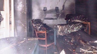 На Чернігівщині під час пожежі власного будинку загинув чоловік На Чернігівщині під час пожежі власного будинку загинув чоловік