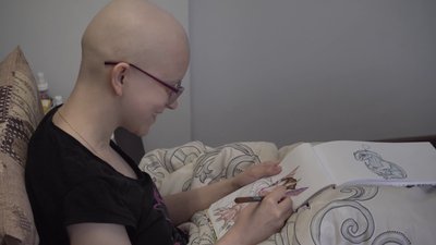 "Мрію стати на ноги й повернутись додому": 17-річна херсонка бореться із саркомою "Мрію стати на ноги й повернутись додому": 17-річна херсонка бореться із саркомою