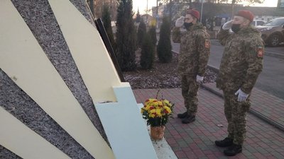27-й реактивній сумській артбригаді присвоїли ім’я Калнишевського 27-й реактивній сумській артбригаді присвоїли ім’я Калнишевського