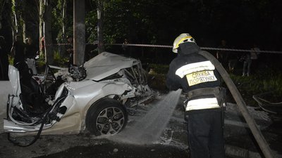 ДТП на Набережній у Дніпрі: двоє людей травмувалися ДТП на Набережній у Дніпрі: двоє людей травмувалися