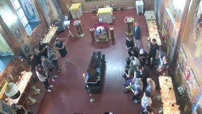 У Житомирі попрощалися з військовим Максимом Дойничком, який загинув у боях за Україну У Житомирі попрощалися з військовим Максимом Дойничком, який загинув у боях за Україну