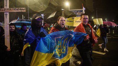 "365 днів загального болю": українці вийшли на демонстрацію у Лейпцигу "365 днів загального болю": українці вийшли на демонстрацію у Лейпцигу