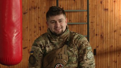 Евакуював пів тисячі поранених із Серебрянського лісу. Історія бойового медика з Івано-Франківщини на позивний Бинт