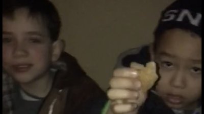 "Бабусю, можна я тебе мамою називатиму?" Історія жінки, яка заради онука перетинала кордони чотирьох країн "Бабусю, можна я тебе мамою називатиму?" Історія жінки, яка заради онука перетинала кордони чотирьох країн
