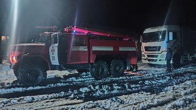 На Кіровоградщини за добу витягли з снігових заметів 20 машин