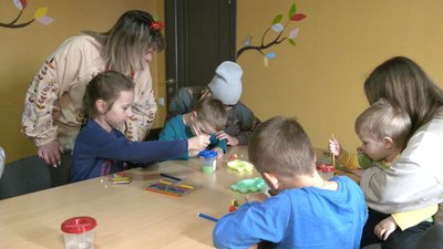 На Черкащині казками "зцілюють" травми війни На Черкащині казками "зцілюють" травми війни