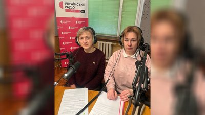Олена Янчук та Ірина Матвійчук в студії Українського радіо.Рівне