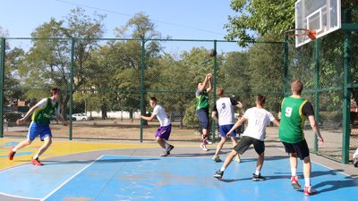У Миколаєві відбувся турнір з вуличного баскетболу