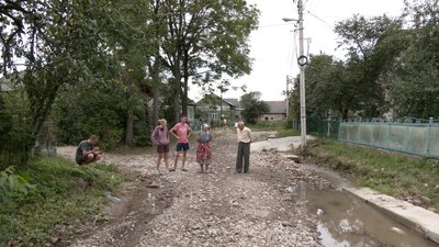 У Крилосі на Прикарпатті через негоду підтопило кількадесят будинків У Крилосі на Прикарпатті через негоду підтопило кількадесят будинків