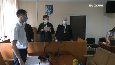 Суд оголосив вирок харків’янину, який взяв у заручники жінку та поранив поліцейського
