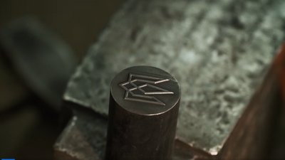 Івано-франківські майстри створили пам'ятні монети для української команди "Ігор нескорених" Івано-франківські майстри створили пам'ятні монети для української команди "Ігор нескорених"