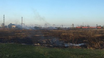 Пожежу поблизу станції "Основа", яка перекинулася на будинки в Харкові, локалізували
