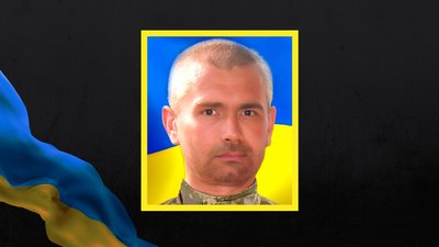 У селищі Лисянка в останню путь провели загиблого у бою захисника Олександра Майданченка