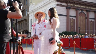 В Одесі стартував міжнародний кінофестиваль. Фоторепортаж з червоної доріжки В Одесі стартував міжнародний кінофестиваль. Фоторепортаж з червоної доріжки