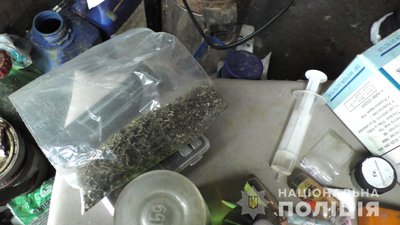 Продавав наркотики: у Рівному затримали дилера, він в ізоляторі – поліція Продавав наркотики: у Рівному затримали дилера, він в ізоляторі – поліція