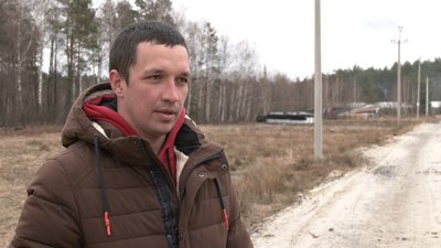 Зібрали мільйон: у селі на Рівненщині люди самі "поремонтували" дорогу Зібрали мільйон: у селі на Рівненщині люди самі "поремонтували" дорогу