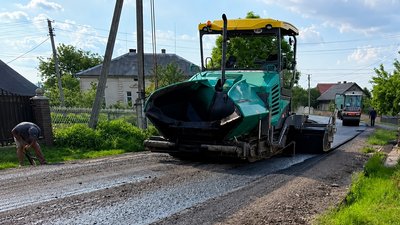 Дорога, на якій проводиться ремонт покриття по вулиці Головна в селі Кам'янка