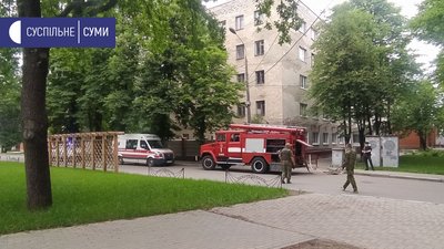 У Сумах перевіряють інформацію про замінування поблизу будівельного коледжу У Сумах перевіряють інформацію про замінування поблизу будівельного коледжу