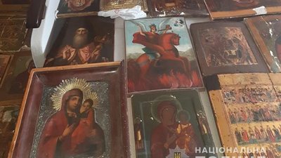 На Тернопільщині злочинній групі, яка викрадала ікони, повідомили про підозру
