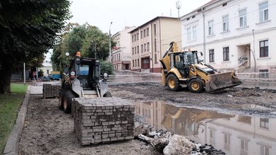 У центрі Чернівців на місяць обмежать рух декількома вулицями