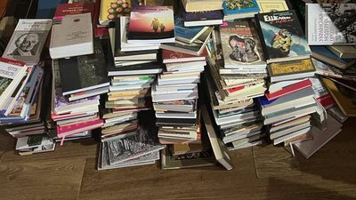 Росіяни у Балаклії планували знищити книжки Стівена Кінга — Ткаченко Росіяни у Балаклії планували знищити книжки Стівена Кінга — Ткаченко