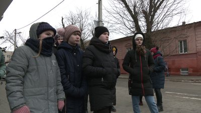 "Херсонські дворики": для дітей з вадами слуху провели екскурсію містом "Херсонські дворики": для дітей з вадами слуху провели екскурсію містом