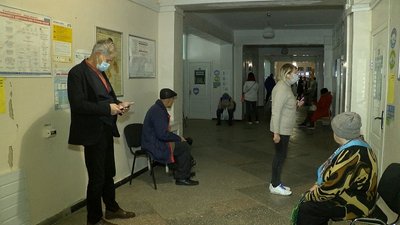 Місяць щеплень вакциною від штаму коронавірусу «Омікрон»: скільки людей імунізували Місяць щеплень вакциною від штаму коронавірусу «Омікрон»: скільки людей імунізували