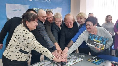 У Сумах погасили марку, присвячену 30-річчю "Укрпошти" У Сумах погасили марку, присвячену 30-річчю "Укрпошти"
