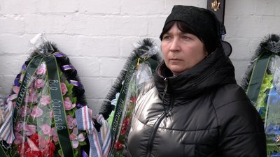"Зник безвісти, а потім збіг ДНК": на Чернігівщині поховали прикордонника "Зник безвісти, а потім збіг ДНК": на Чернігівщині поховали прикордонника