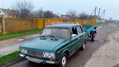 На Херсонщині поліцейські затримали лісових браконьєрів На Херсонщині поліцейські затримали лісових браконьєрів