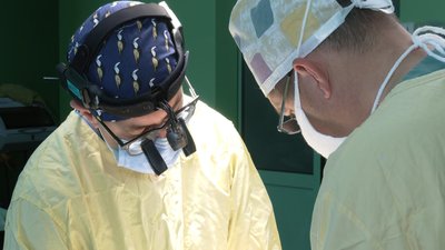 У Львові турецький хірург безкоштовно прооперував дітей із вродженими вадами У Львові турецький хірург безкоштовно прооперував дітей із вродженими вадами