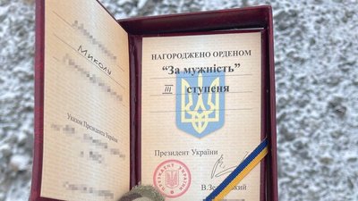 Єдиний медик у бойовій групі: історія захисника з Вінниччини Єдиний медик у бойовій групі: історія захисника з Вінниччини