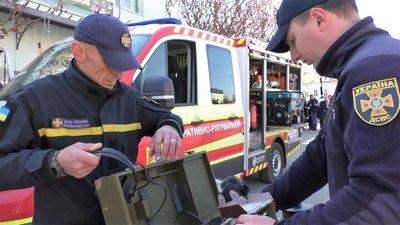 В Ужгороді рятувальники навчали, як діяти у випадку хімічної атаки