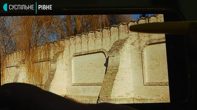 Київські науковці дослідили реставрацію живописної "Голгофи" на Рівненщині Київські науковці дослідили реставрацію живописної "Голгофи" на Рівненщині