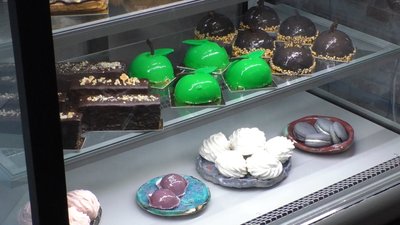Інклюзивна школа-кондитерська запрацювала в Ужгороді