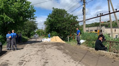 Від 8 до 15 тисяч гривень. У Маріуполі власники підтоплених будинків отримають компенсації Від 8 до 15 тисяч гривень. У Маріуполі власники підтоплених будинків отримають компенсації