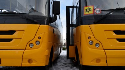 Шкільні автобуси для трьох громад на Волині