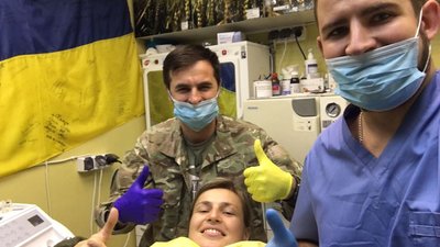 Стоматолог із Тернопільщини безкоштовно лікує бійців на сході України
