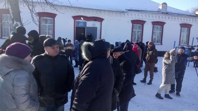 Нардеп Євгеній Брагар не приїхав на зустріч до жителів Аджамки Кропивницького району