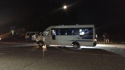 Поліція розшукує свідків нападу на автобус з прихильниками ОПЗЖ під Харковом