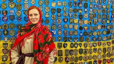 Житомирські волонтери сплели стільки масксіток, що вистачить вкрити Михайлівську 15 разів Житомирські волонтери сплели стільки масксіток, що вистачить вкрити Михайлівську 15 разів