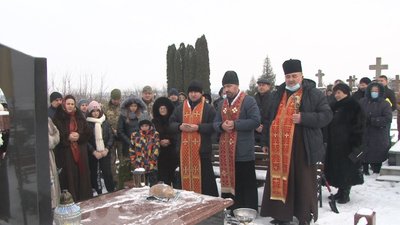 На Тернопільщині вшанували пам'ять кіборга Івана Вітишина На Тернопільщині вшанували пам'ять кіборга Івана Вітишина