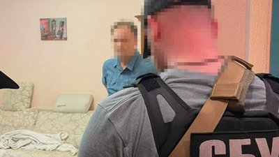 На Запоріжжі СБУ повідомила про підозру у держзраді депутату, який перейшов на бік РФ На Запоріжжі СБУ повідомила про підозру у держзраді депутату, який перейшов на бік РФ