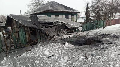 Обстріл Чернігівщини: пошкоджена низка будинків та автомобілі через атаку БпЛА