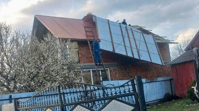 На Буковині через негоду пошкодились майже 20 будинків