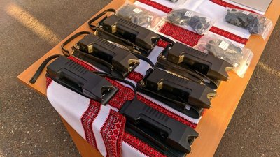 Бійці миколаївської частини Національної гвардії отримали нове обладнання Бійці миколаївської частини Національної гвардії отримали нове обладнання