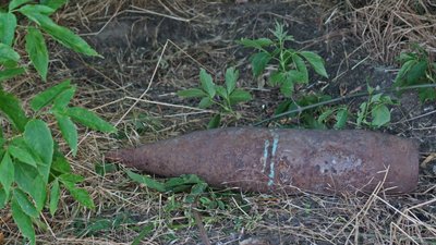 На Черкащині знищили два снаряди та міну