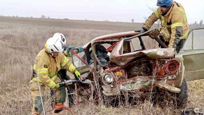 Дві людини загинули: поліція розслідує ДТП на трасі Мар’янське-Берислав на Херсонщині Дві людини загинули: поліція розслідує ДТП на трасі Мар’янське-Берислав на Херсонщині
