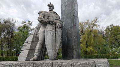 Із 1 травня удвічі здорожчає газ для вічного вогню на Меморіалі солдатської слави у Полтаві Із 1 травня удвічі здорожчає газ для вічного вогню на Меморіалі солдатської слави у Полтаві