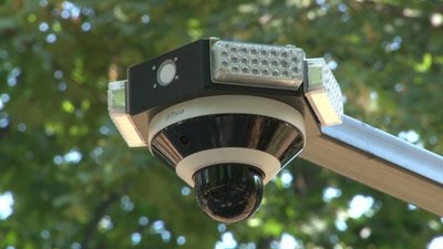 У парку Гагаріна встановили 4 камери відеоспостереження із функцією виклику охорони У парку Гагаріна встановили 4 камери відеоспостереження із функцією виклику охорони
